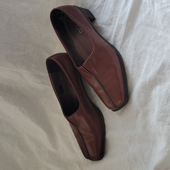 ECCO BROWN LEATHER LOAFERS size 37 - Picture 2 of 9
